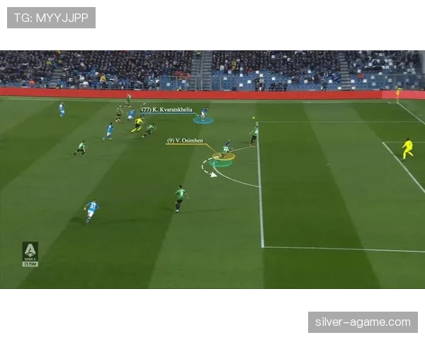 奥斯梅恩高空能力解析：头球与对抗如何构建禁区压制