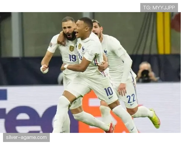 伊萨克与本泽马终结能力及战术适配性对比分析